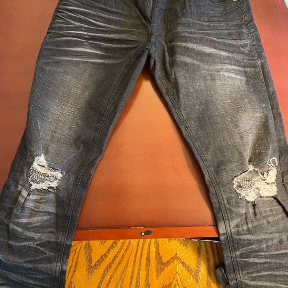 COPPER RIVET SKINNY FIT BACK JEANS WITH RIPS - Picture 4 of 10